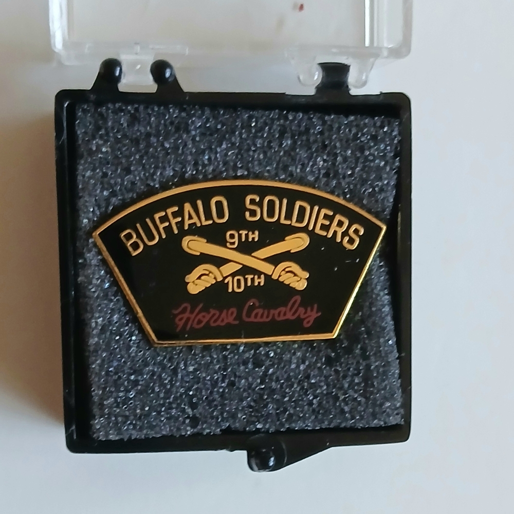 Buffalo Soldiers 9th & 10th Horse Cavalry Lapel Pin